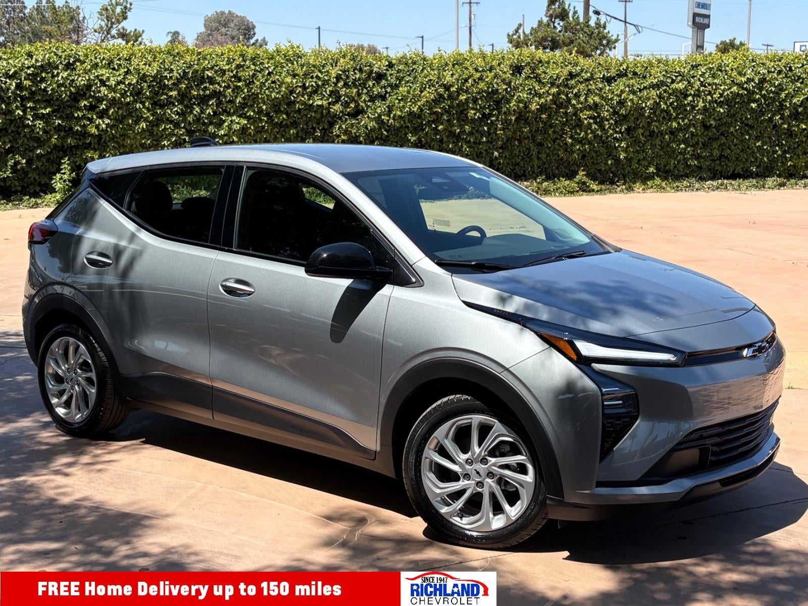 2027 Chevrolet Bolt EV LT Auto's photo