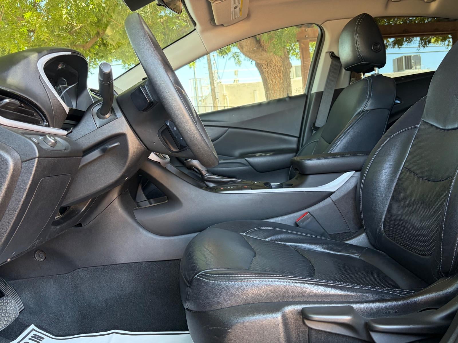 2018 Chevrolet Volt LT