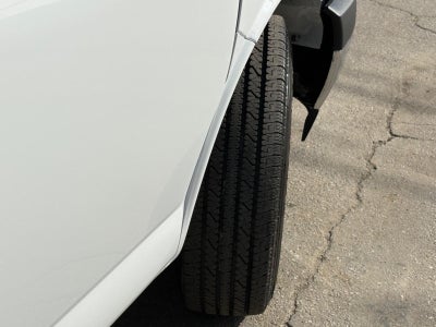 2025 Chevrolet Express Passenger 3500 1LS