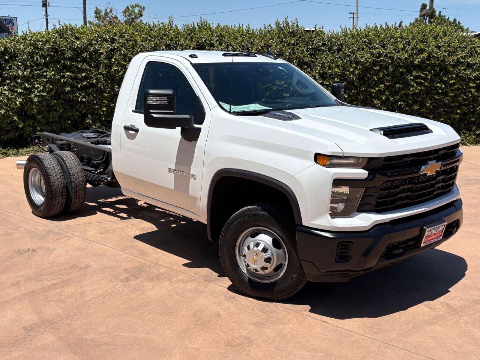 2025 Chevrolet Silverado 3500 HD Chassis Cab Work Truck