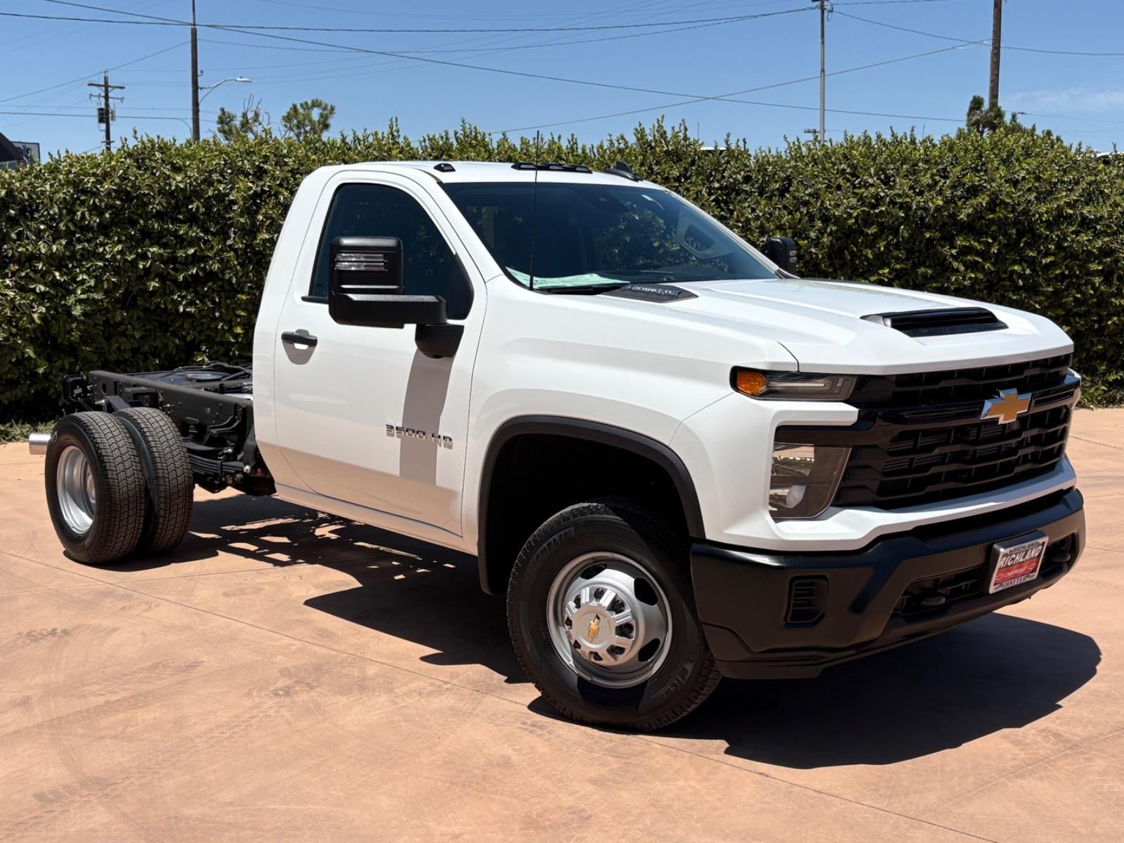 2025 Chevrolet Silverado 3500 HD Chassis Cab Work Truck