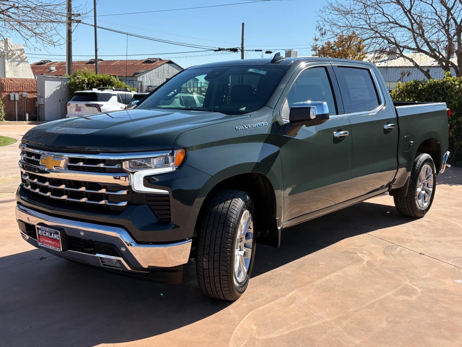 2025 Chevrolet Silverado 1500 LTZ