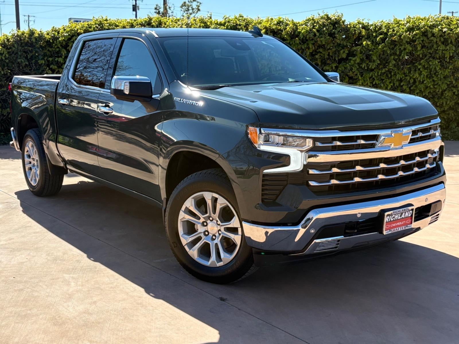 2025 Chevrolet Silverado 1500 LTZ