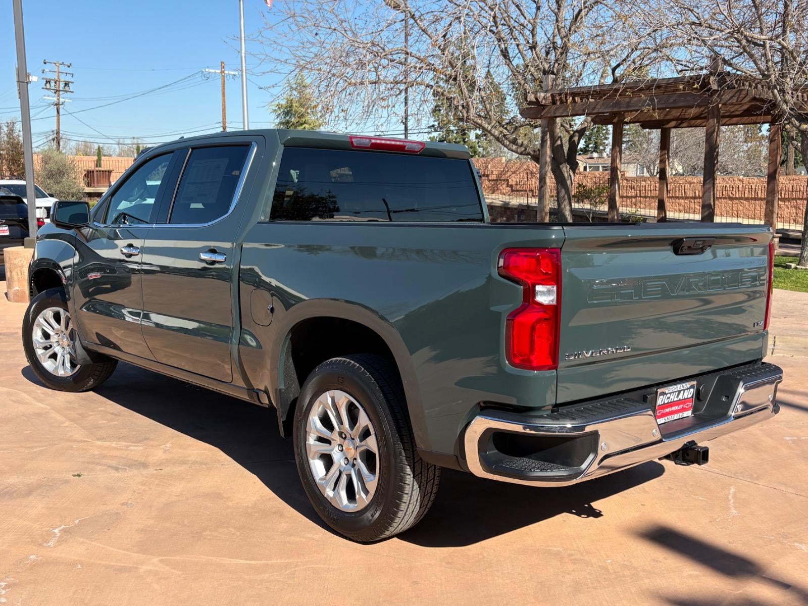 2025 Chevrolet Silverado 1500 LTZ