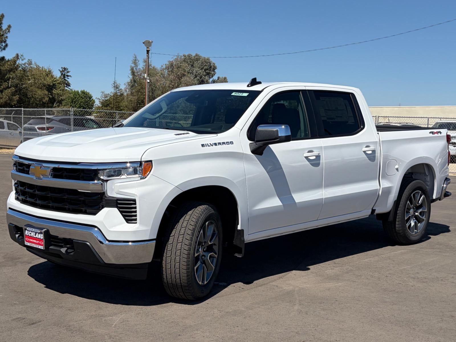 2026 Chevrolet Silverado 1500 LT (2FL)