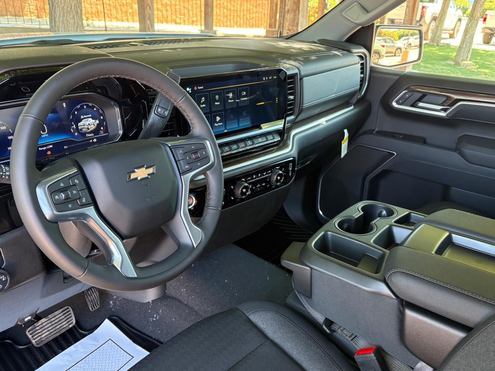 2025 Chevrolet Silverado 1500 LT (2FL)