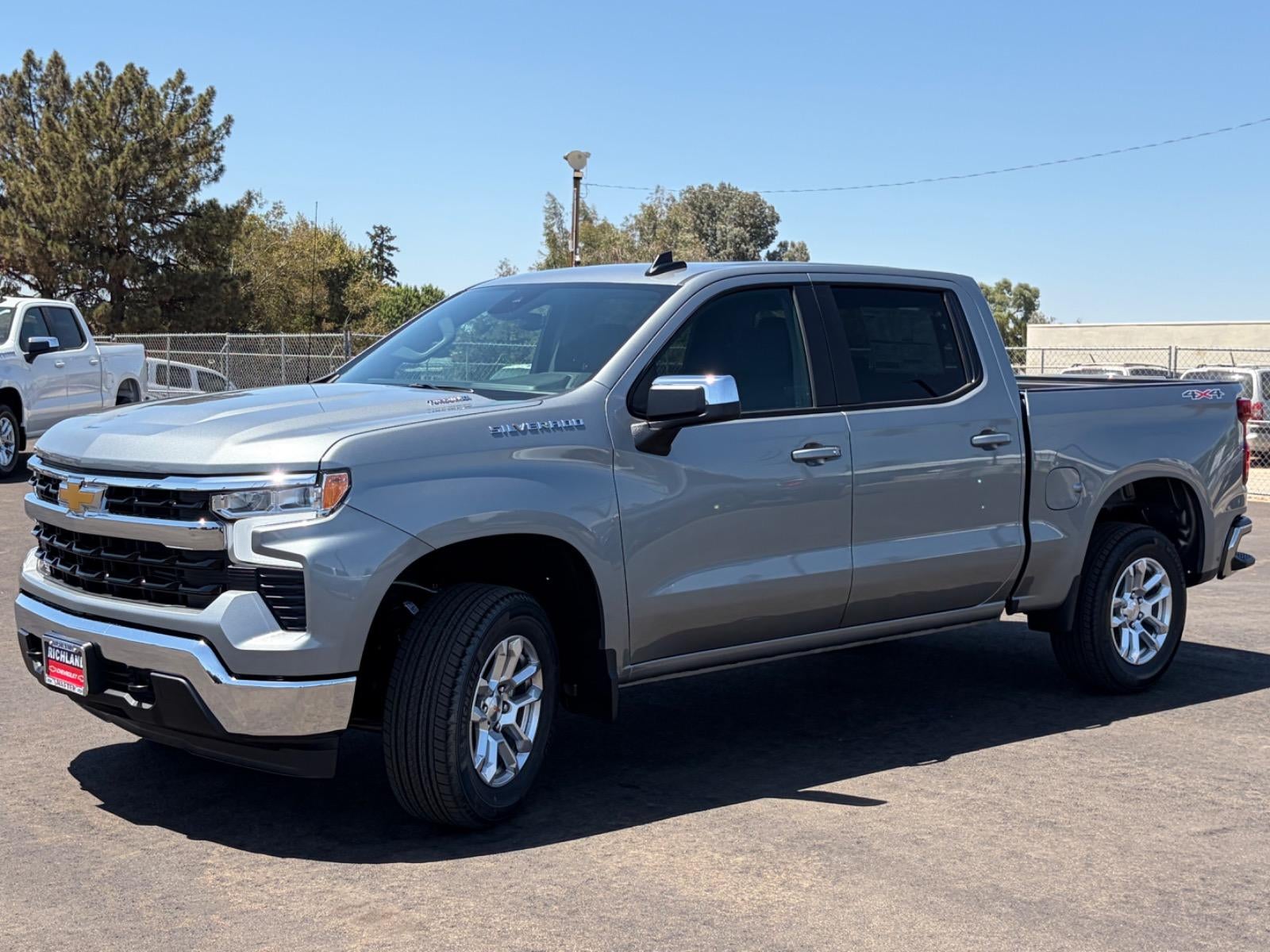 2026 Chevrolet Silverado 1500 LT (2FL)