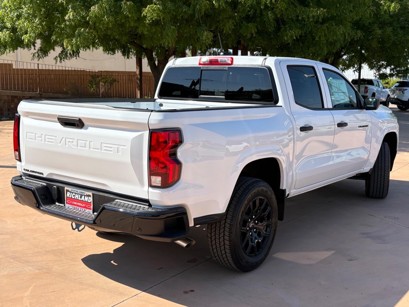 2025 Chevrolet Colorado WT/LT