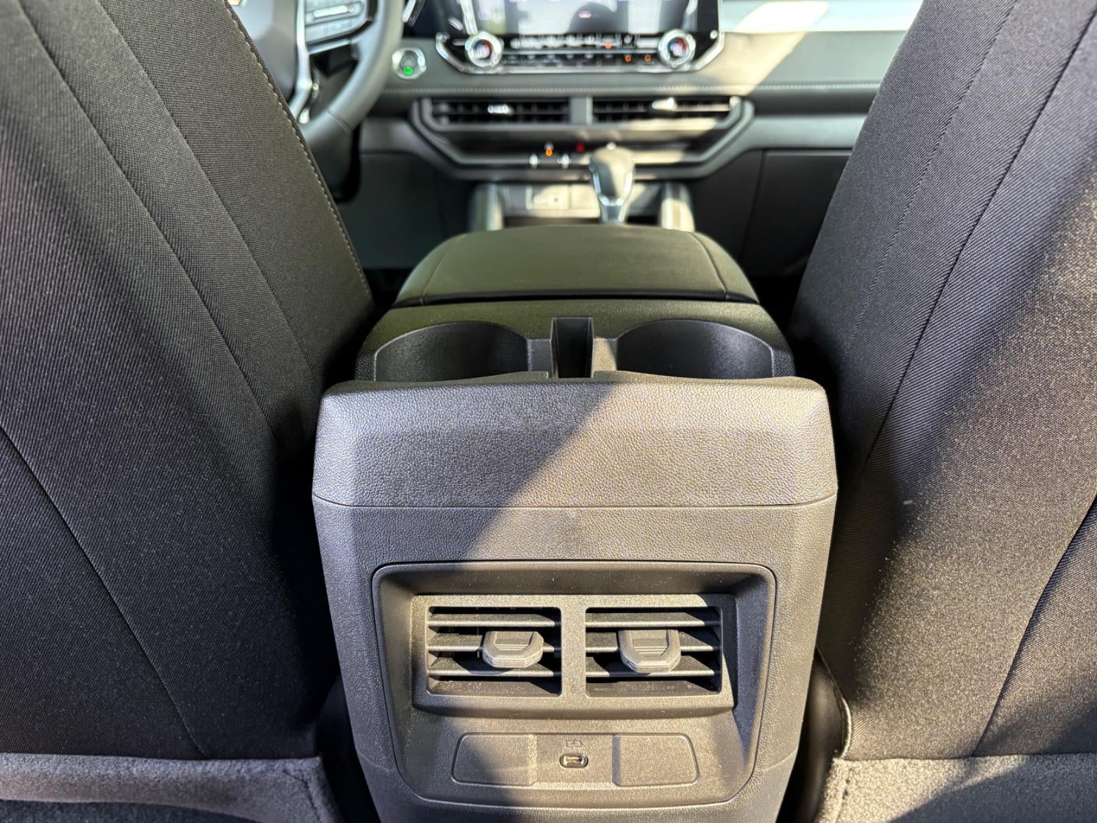 2025 Chevrolet Colorado WT/LT