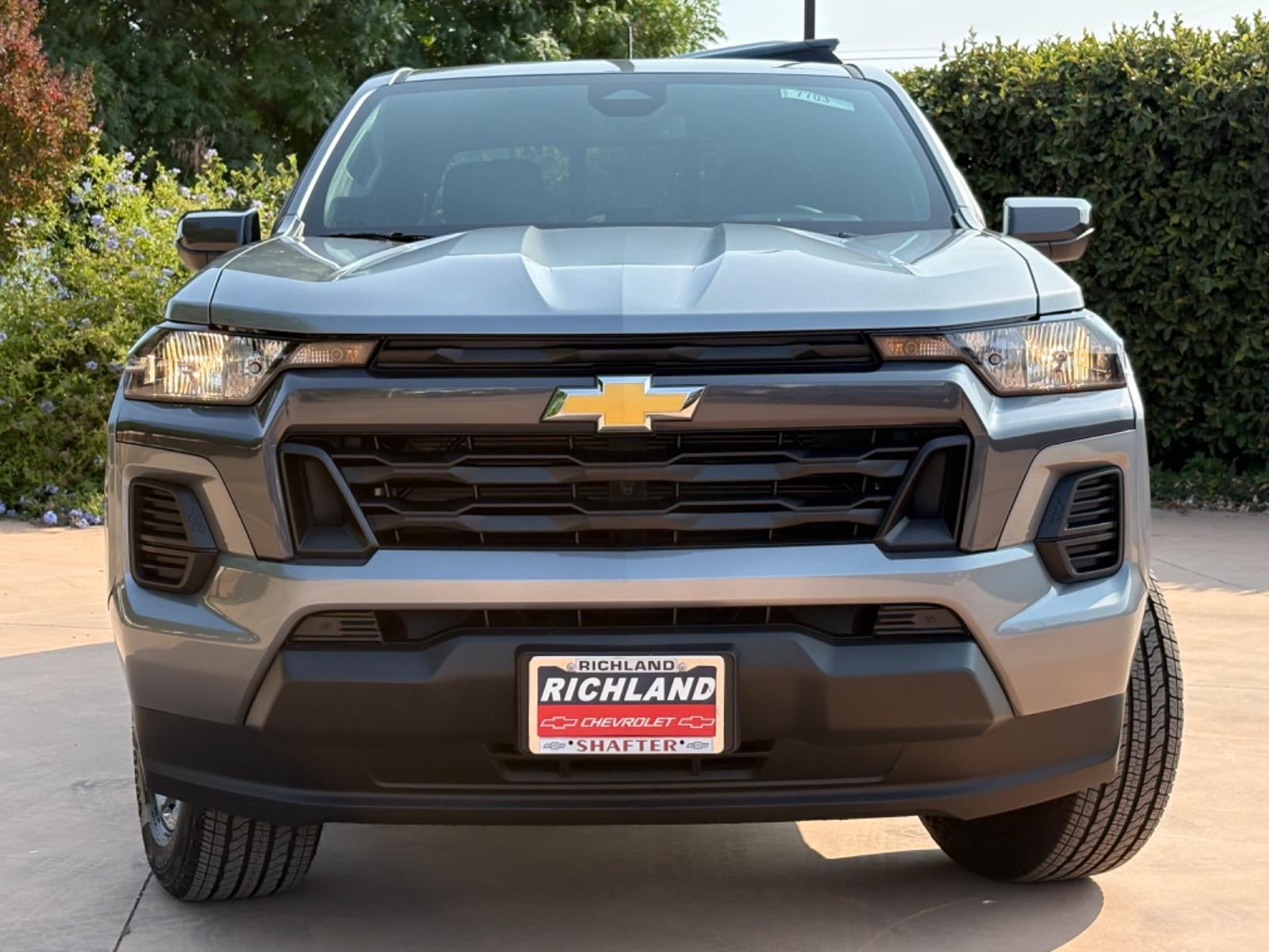 2025 Chevrolet Colorado WT/LT