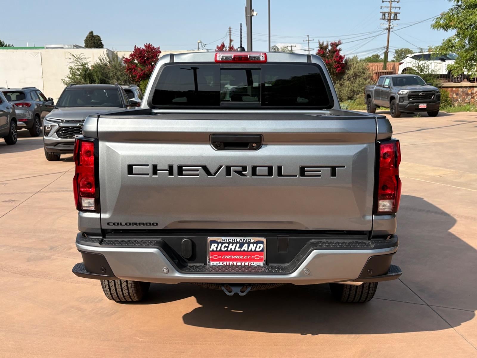 2025 Chevrolet Colorado WT/LT