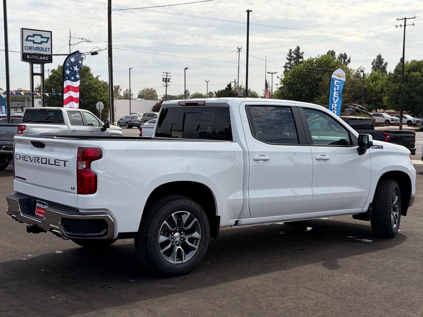 2026 Chevrolet Silverado 1500 LT