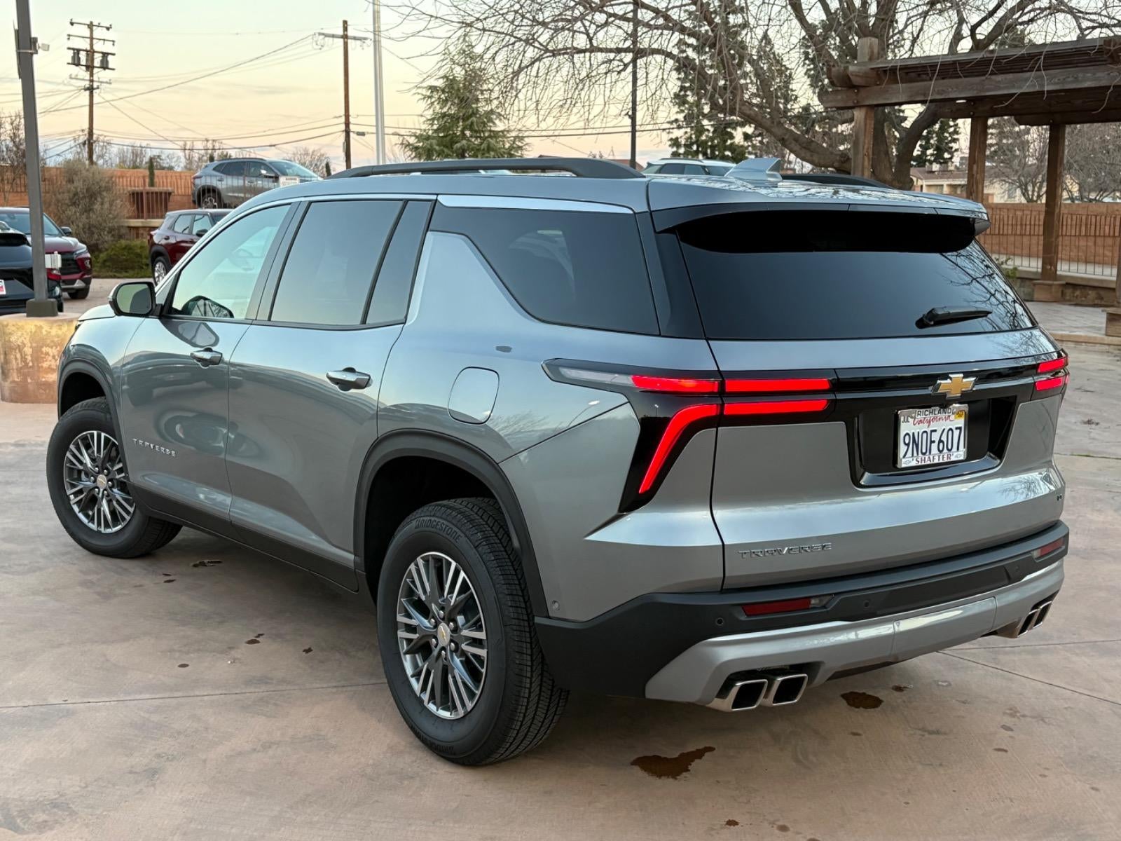 2024 Chevrolet Traverse LT