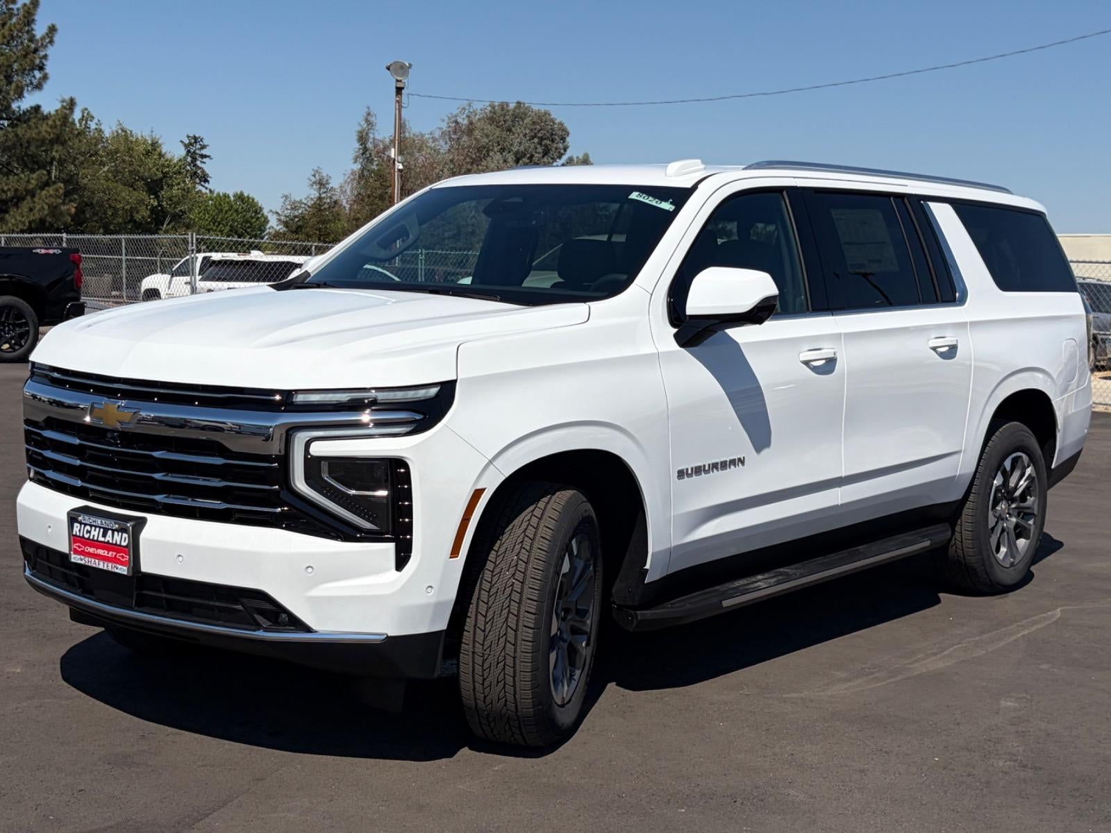 2026 Chevrolet Suburban LT