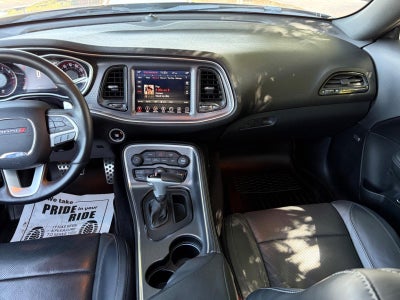 2017 Dodge Challenger SXT Plus
