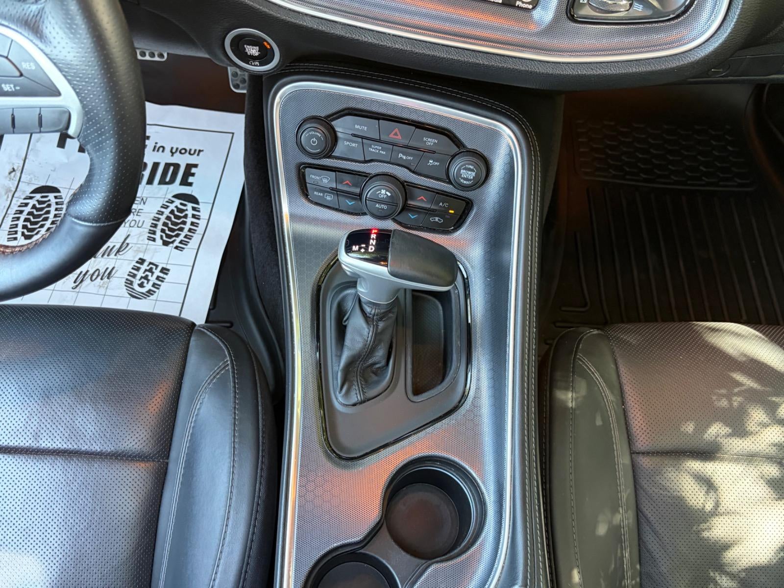 2017 Dodge Challenger SXT Plus