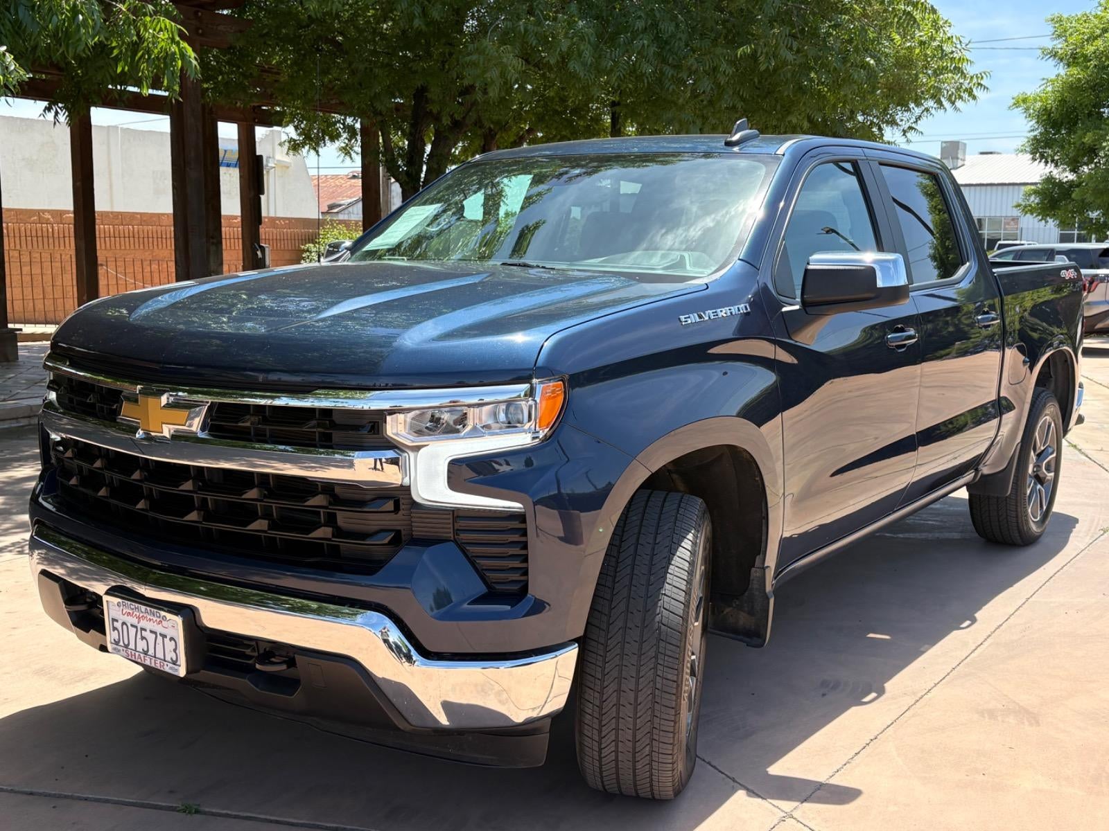 2023 Chevrolet Silverado 1500 LT (2FL)