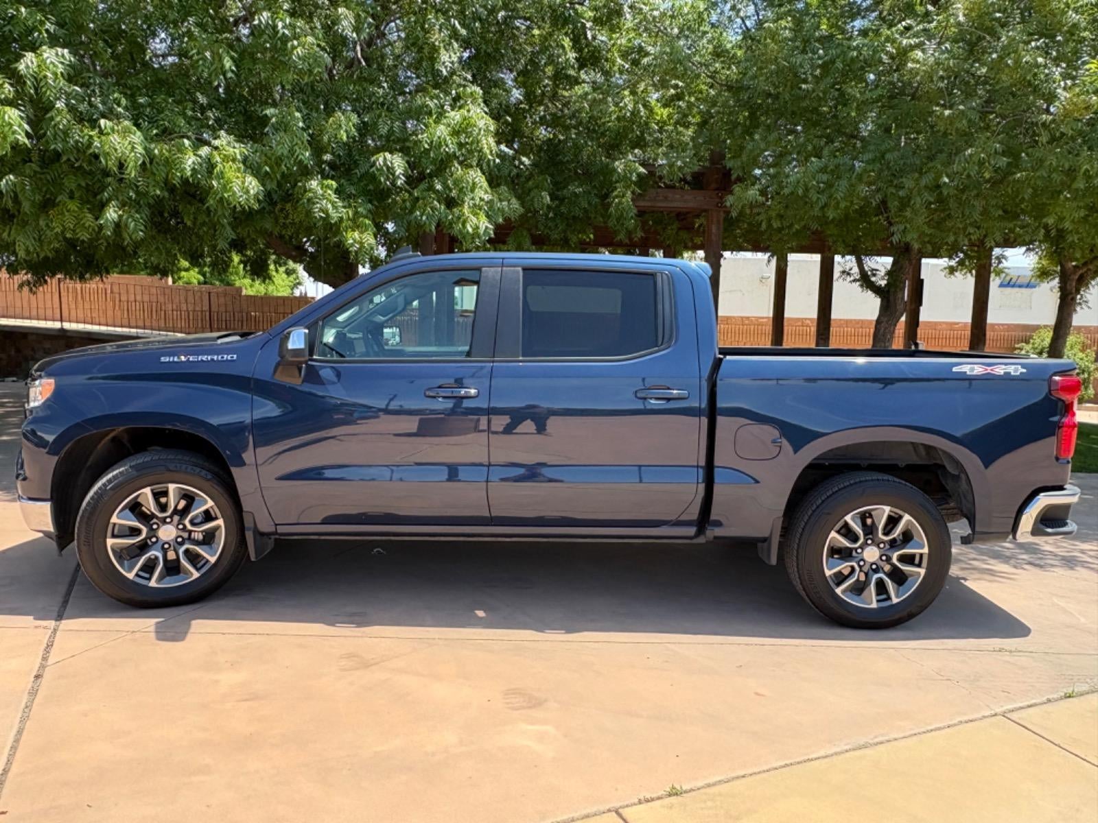 2023 Chevrolet Silverado 1500 LT (2FL)