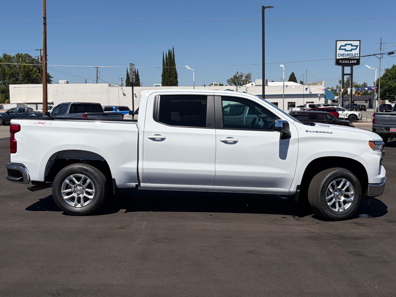 2026 Chevrolet Silverado 1500 LT (2FL)