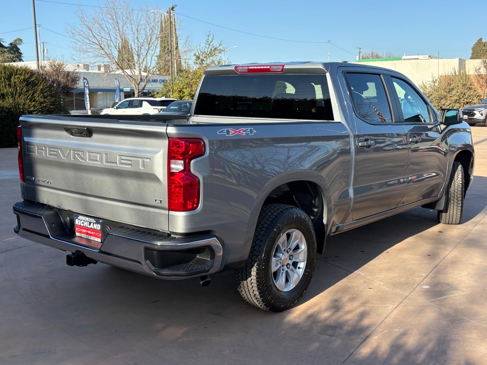 2025 Chevrolet Silverado 1500 LT