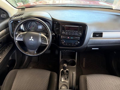 2015 Mitsubishi Outlander ES