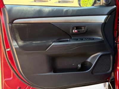 2015 Mitsubishi Outlander ES