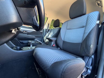2015 Mitsubishi Outlander ES