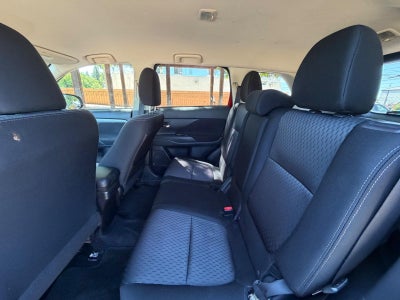 2015 Mitsubishi Outlander ES