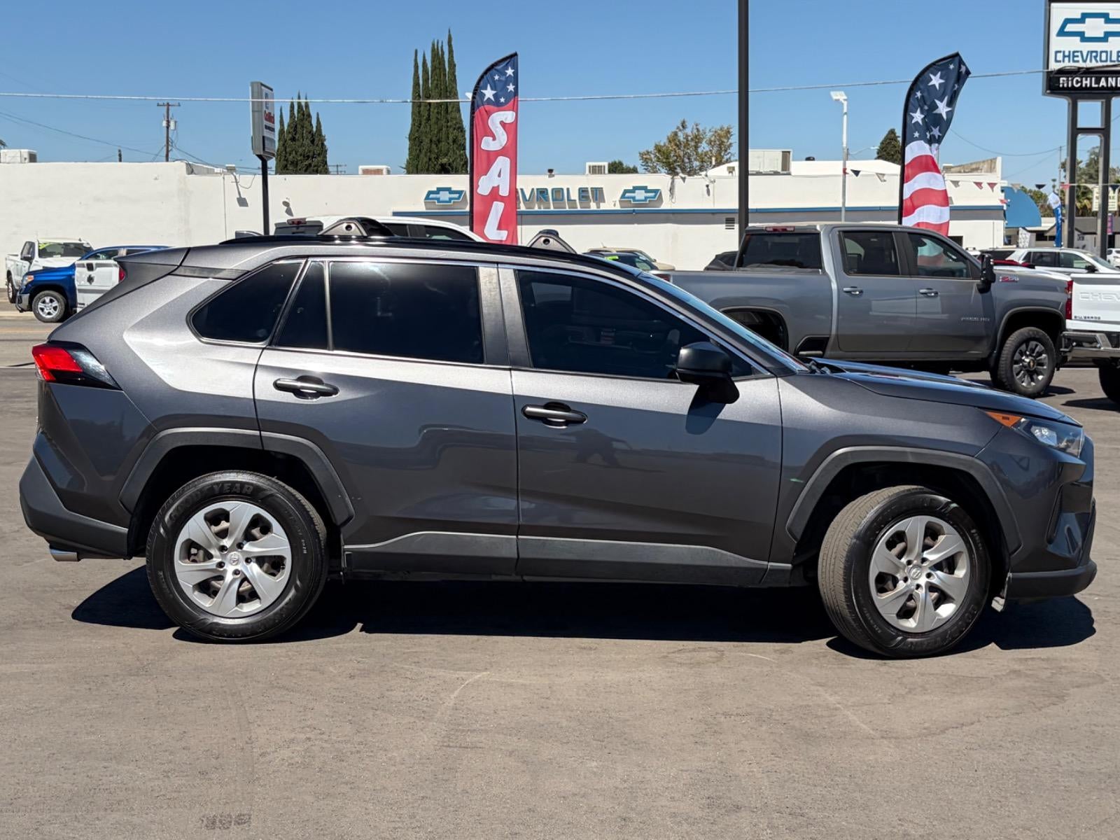 2019 Toyota RAV4 LE
