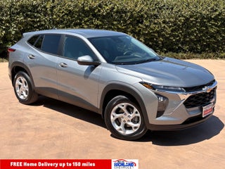 2025 Chevrolet Trax LS